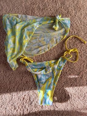 Shein abstract print bikini bottom and matching cover-up sarong size M NWT